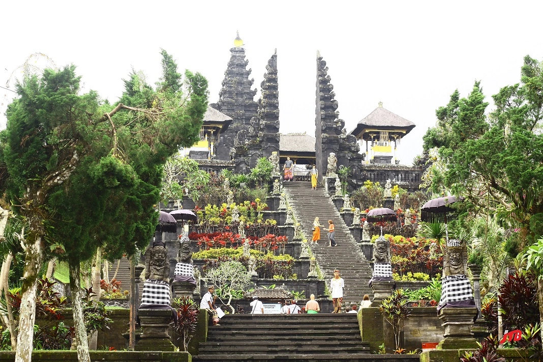 Besakih (1).JPG
