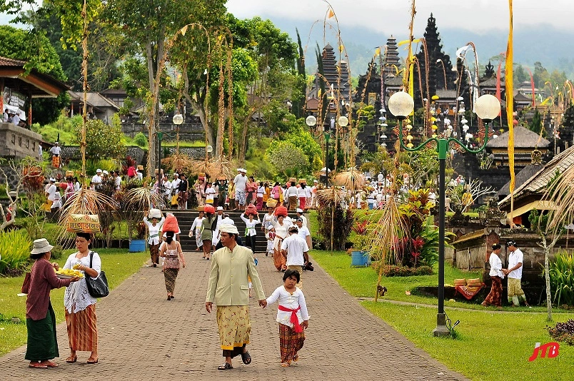 Besakih (2).jpg