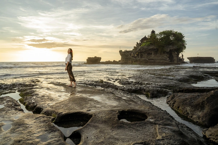 Tanah-Lot,-Bali,-Indonesia - Copy.jpg