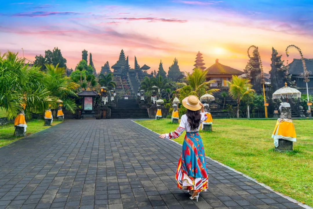 HERO BESAKIH shutterstock_2589576705.jpg